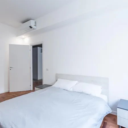 Skylife Modern 4-bedroom Trastevere Appartement *